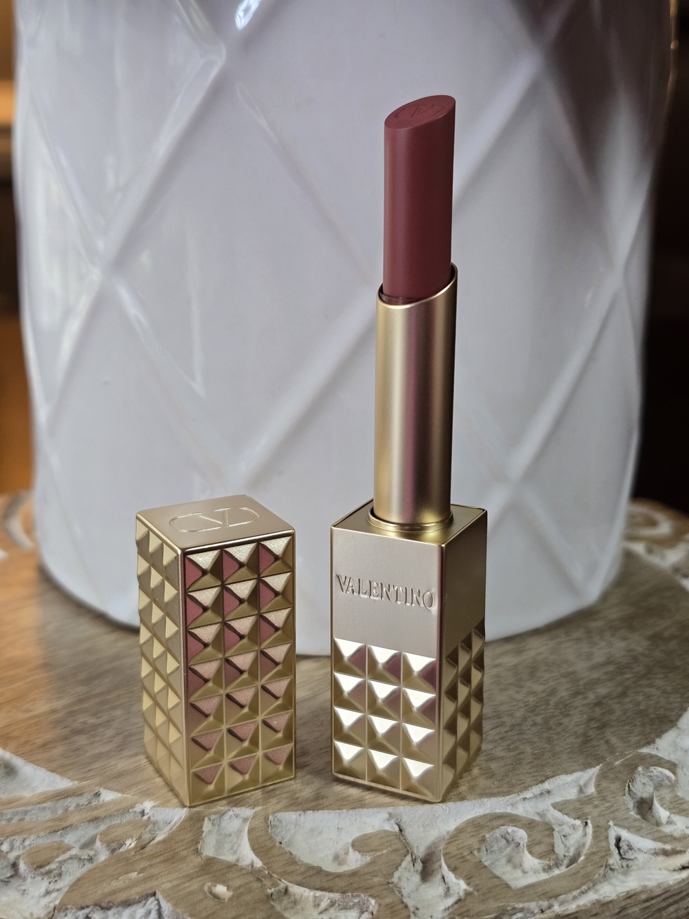 Valentino Spike Valentino Buttery Matte Lipstick Shade 134R Brand New
